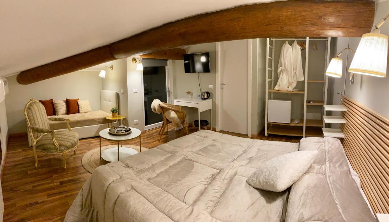 La Casa Di Campagna Sul Garda Puegnago Kültér fotó