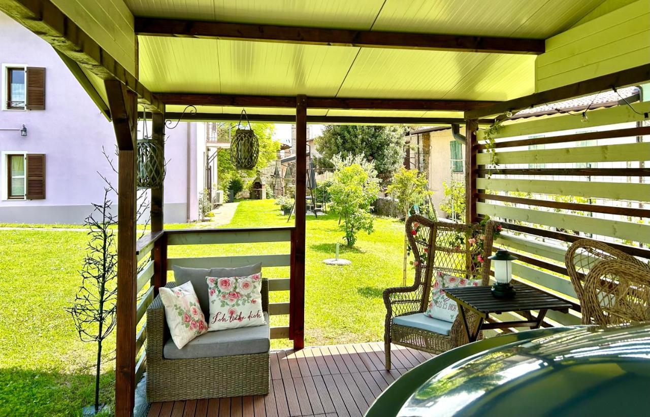 La Casa Di Campagna Sul Garda Puegnago Kültér fotó