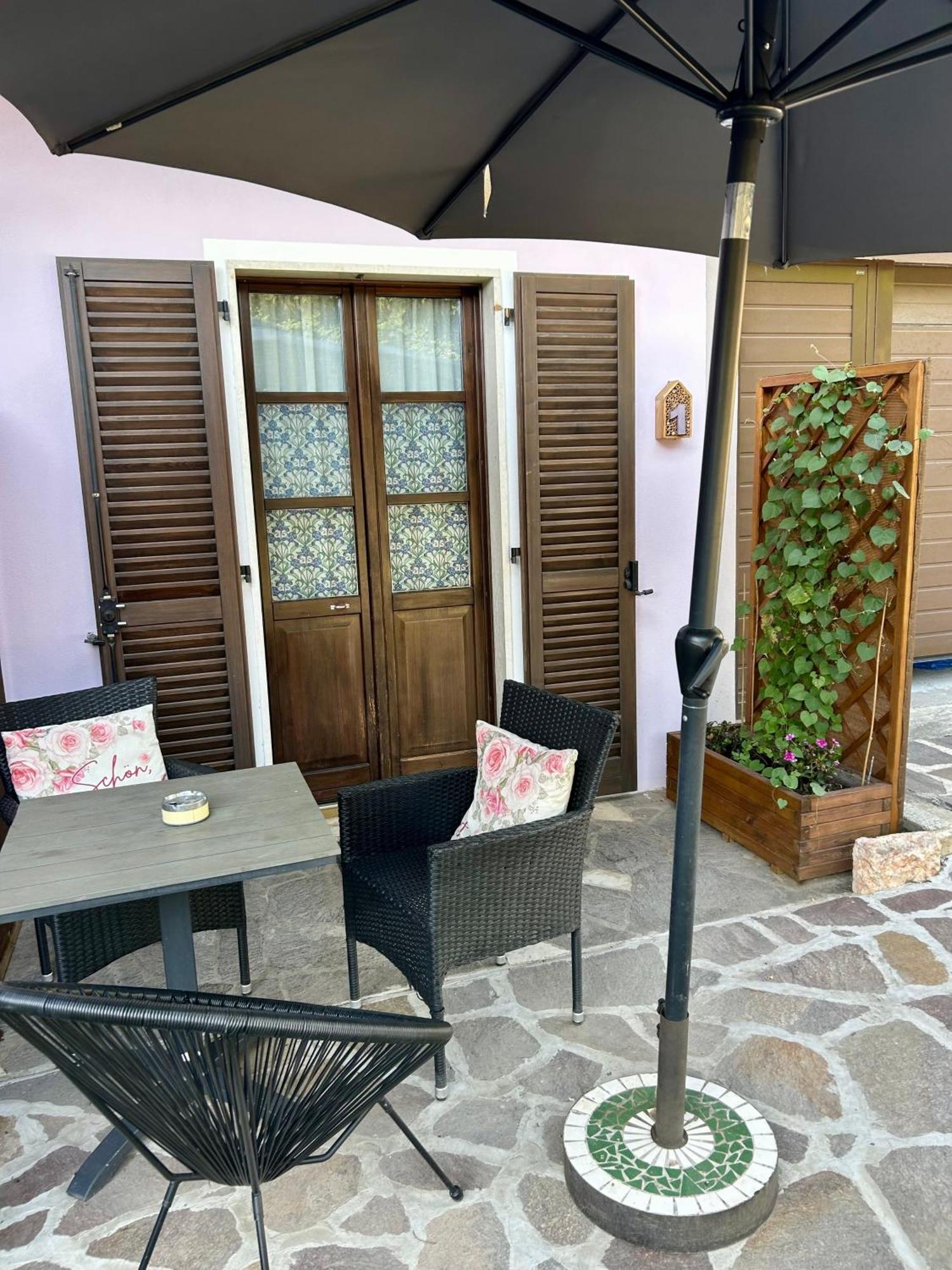 La Casa Di Campagna Sul Garda Puegnago Kültér fotó