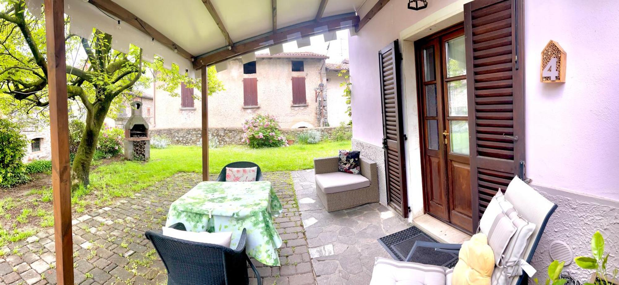 La Casa Di Campagna Sul Garda Puegnago Kültér fotó
